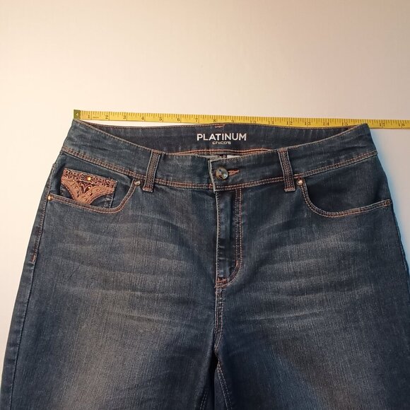 Chico's Cropped Denim Jeans Size 1(8) Mid Rise Straight Leg Rhinestone Lace Trim - Picture 9 of 12